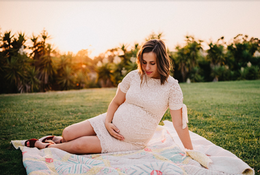 What to Wear to Your Maternity Shoot