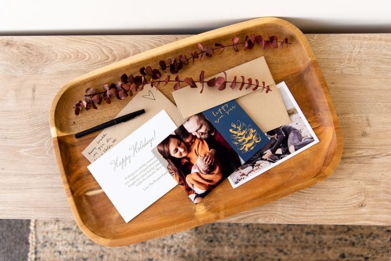 What to Write in Your Holiday Cards this Year