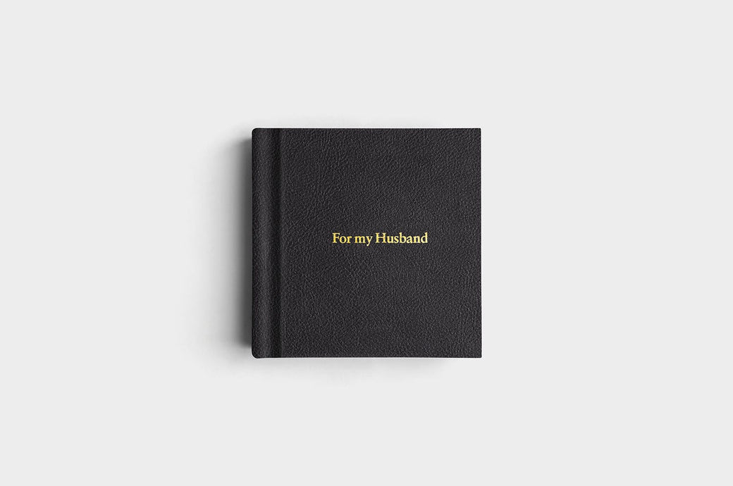 8x8 Pebble Black Vegan Leather Album