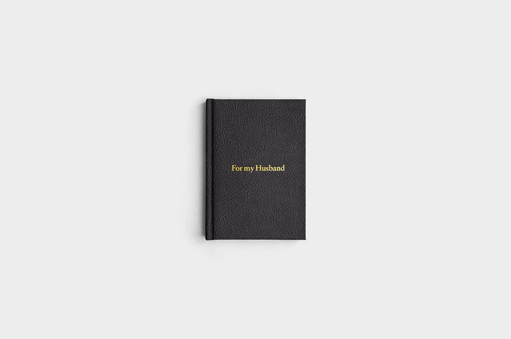 5x7 Portrait Pebble Black Vegan Leather Photo Book