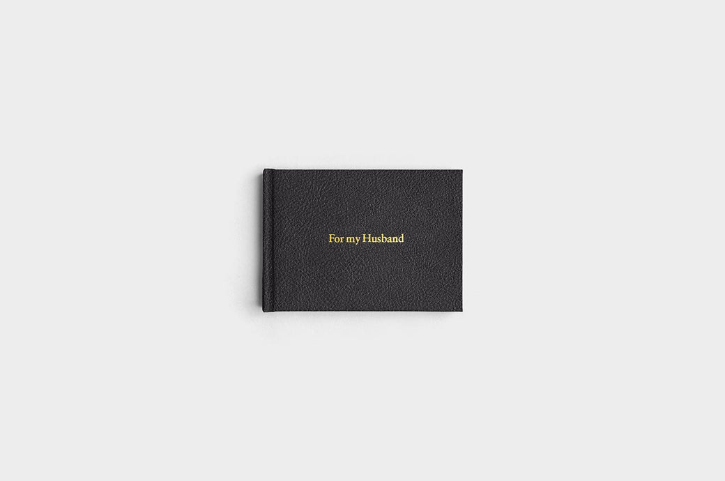 5x7 Landscape Pebble Black Vegan Leather Photo Book